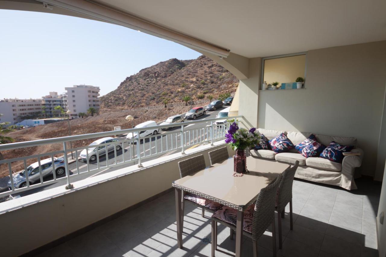 Comfortable Apartment With Amazing Sea Views Palm-mar Exterior photo
